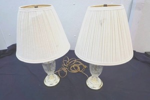 lot 29 image: two matching glass table lamps