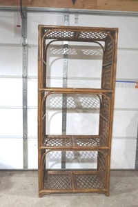 lot 40 image: 6 shelf bamboo stand