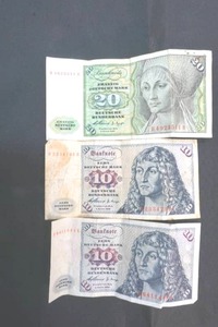 lot 97 image: paper currency Deutsche Marks