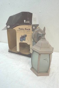 lot 104 image: outdoor light Patriot Lighting
