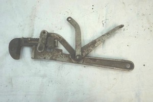 lot 123 image: pipe wrench 14
