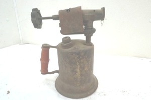 lot 127 image: Sycamore blow torch