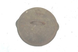 lot 133 image: cast iron lid