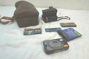 lot 143 image: Polaroid Spirit Camera with flash