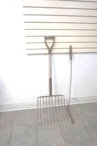 lot 149 image: antique weed whip and silage fork