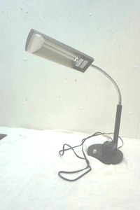 lot 177 image: table lamp