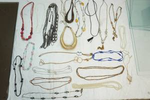 lot 203 image: jewelry-necklaces
