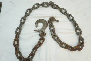 lot 214 image: heavy duty 6 chain with hook
