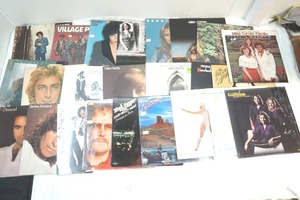 lot 226 image: assortment of records