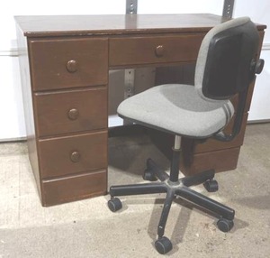 lot 327 image: wood desk and office chair