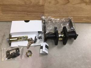 Defiant Westwood Matte Black Keyed Entry Door Handle with Square Rose