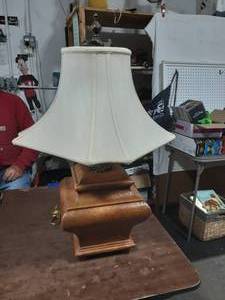 27 Embossed Design Footed Lamp