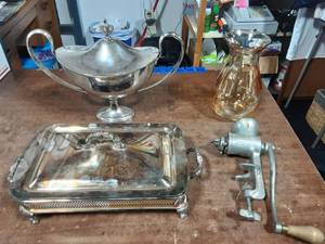 2-Covered Servers, Universal Grinder & Glass Vase