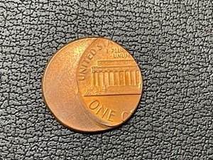 lot 13 image: Lincoln Off Center Error Coin