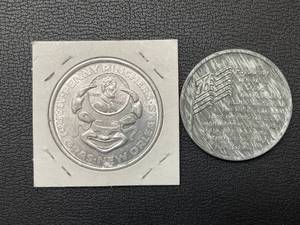 lot 34 image: 1969 Tutankhamen Mardi Gras and Liberty Bell Tokens