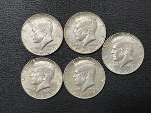 lot 83 image: Kennedy Half Dollars