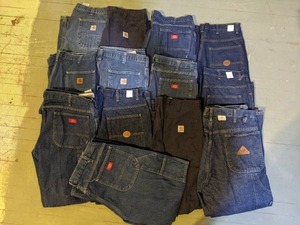 lot 04 image: 13 Pairs 4 Dickees Denim - 3 GK Denim - 1 Bulwart Denim - 5 Carhartt Carpenter (36 x 28 to 36)
