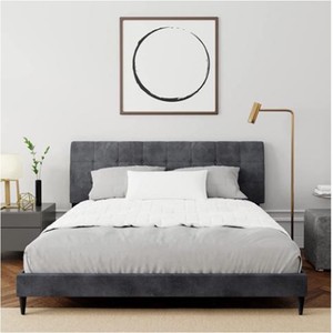lot 26 image: NEW Hillsdale Blakely Button Tufted Upholstered Platform King Size Bed