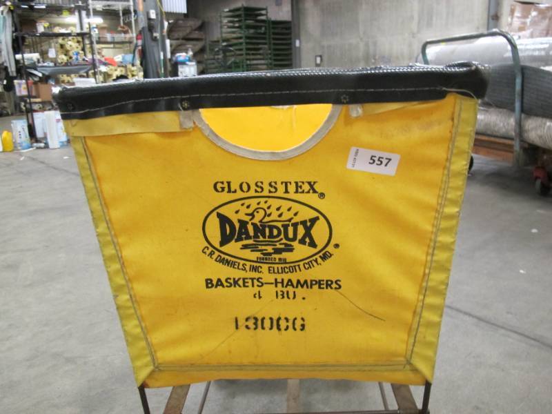 lot 652 image: Dandux Yellow Glosstex Elevated Basket Bulk Truck 400130CG04 4 Bushel Capacity