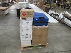 lot 656 image: Pallet of Store Overstock, Returns, Missing Parts, and Damaged Products