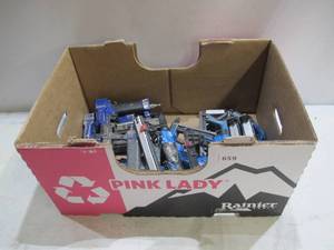 lot 659 image: Lot of USED AS-IS Power Tools - 15 Staplers