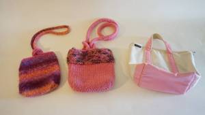 lot 40 image: Handbag lot including two boiled bags and one canvas Lands End bag