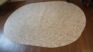 lot 59 image: Large vintage oval rag rug