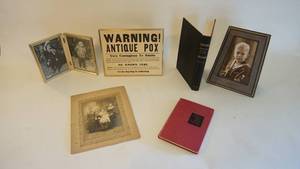 lot 87 image: Vintage photo and book lot