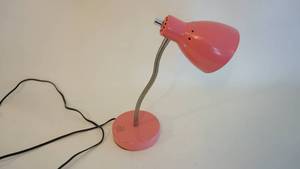 lot 99 image: Pink adjustable arch Desk lamp works