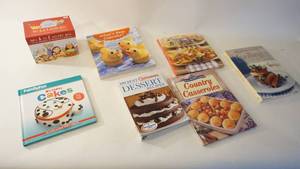 lot 233 image: Assorted cookbooksrecipes