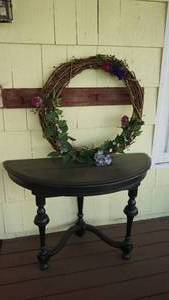lot 302 image: Antique half moon table with grapevine wreath