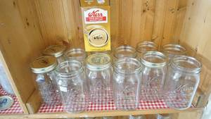 lot 345 image: Canning jars with lids