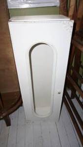 lot 358 image: Adorable ornate wood medicine cabinet no shelves no glass
