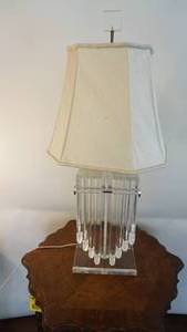 lot 395 image: WoW Mid century modern 38 inch LUCITE very heavy electric lamp with a 11 x 7 Lucite base