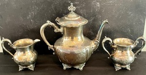 lot 32 image: Vintage Silver Plated Sensations