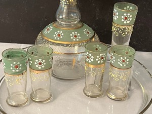 lot 81 image: Vintage Cocktail Set