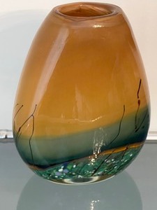 lot 25 image: Artisan Created Art Glass Vase