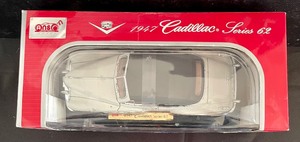 lot 42 image: New Anson 118 Scale Metal Die Cast 1947 Cadillac Series 62