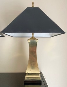 lot 45 image: 2 Beautiful Brass Table Lamps