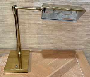 lot 69 image: Brass Desk Lamp