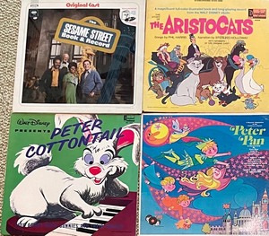 lot 125 image: Childrens Records