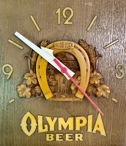 lot 122 image: Vintage Olympia Beer Clock