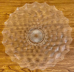 lot 143 image: Large Fostoria Serving Platter