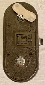 lot 154 image: Vintage Keystone 8mm Camera with Case