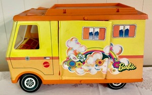 lot 153 image: Vintage Barbie Camper with Accessories