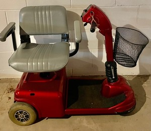 lot 182 image: Rally Scooter