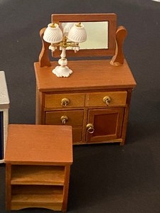 lot 85 image: Fun Variety of Vintage Doll Furniture