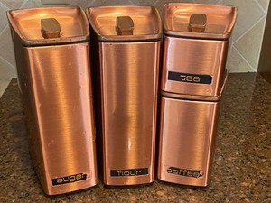 lot 171 image: Vintage Lincoln Beautyware Metal Canisters