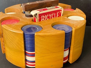 lot 238 image: Vintage Poker Chip and Card Carousel