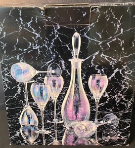 lot 246 image: The Tuscany Collection Decanter Set